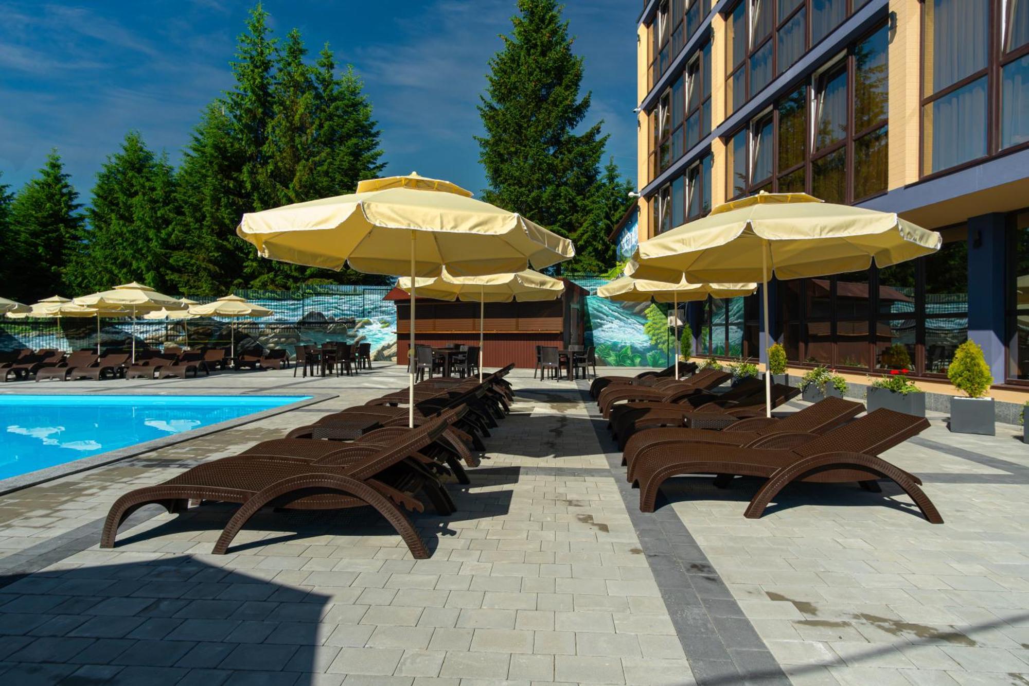 Hotel Summit Yablunytsya Exterior foto