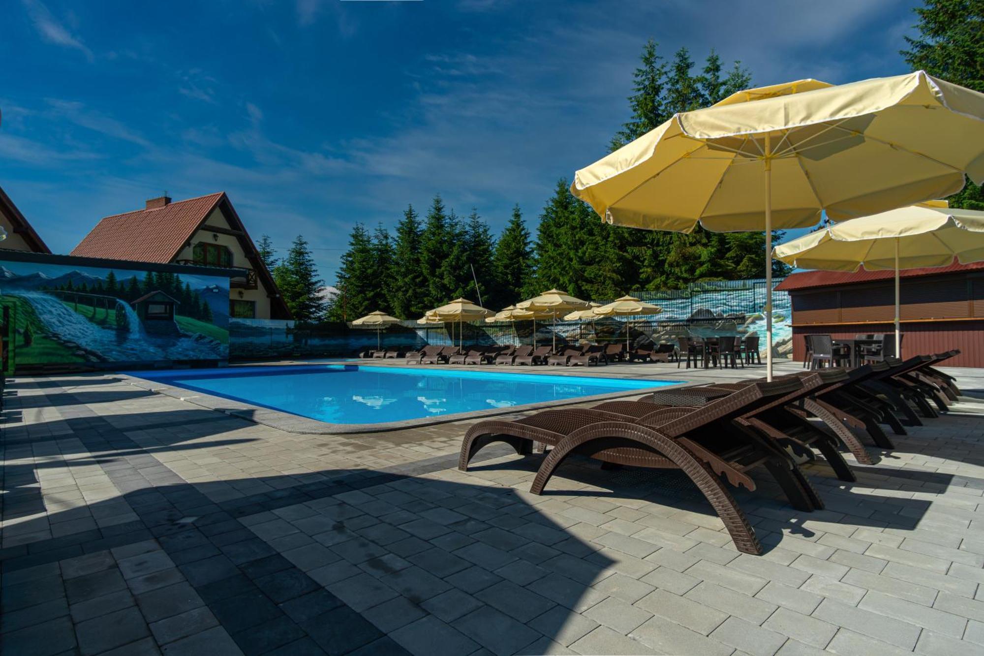 Hotel Summit Yablunytsya Exterior foto