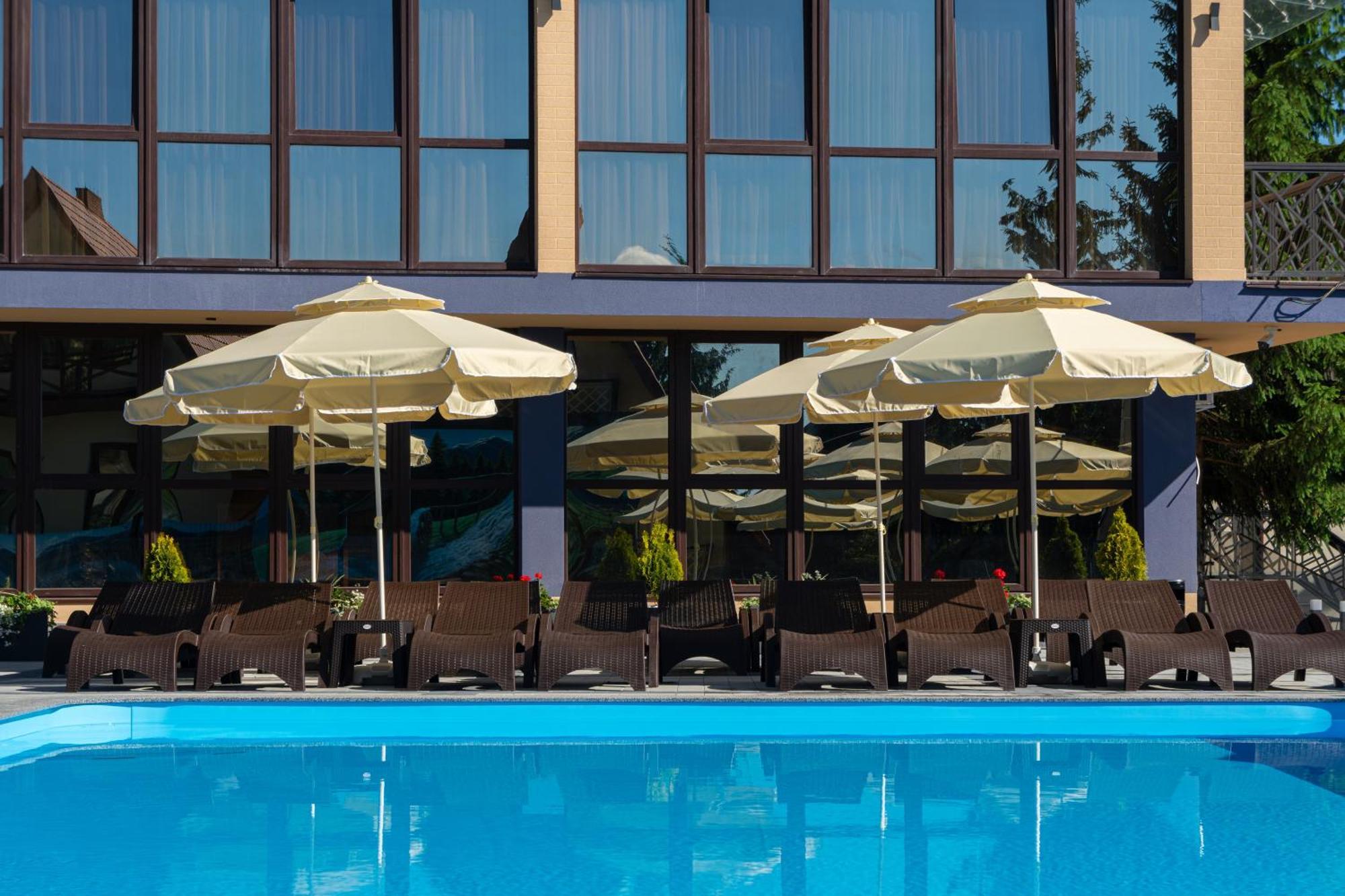 Hotel Summit Yablunytsya Exterior foto