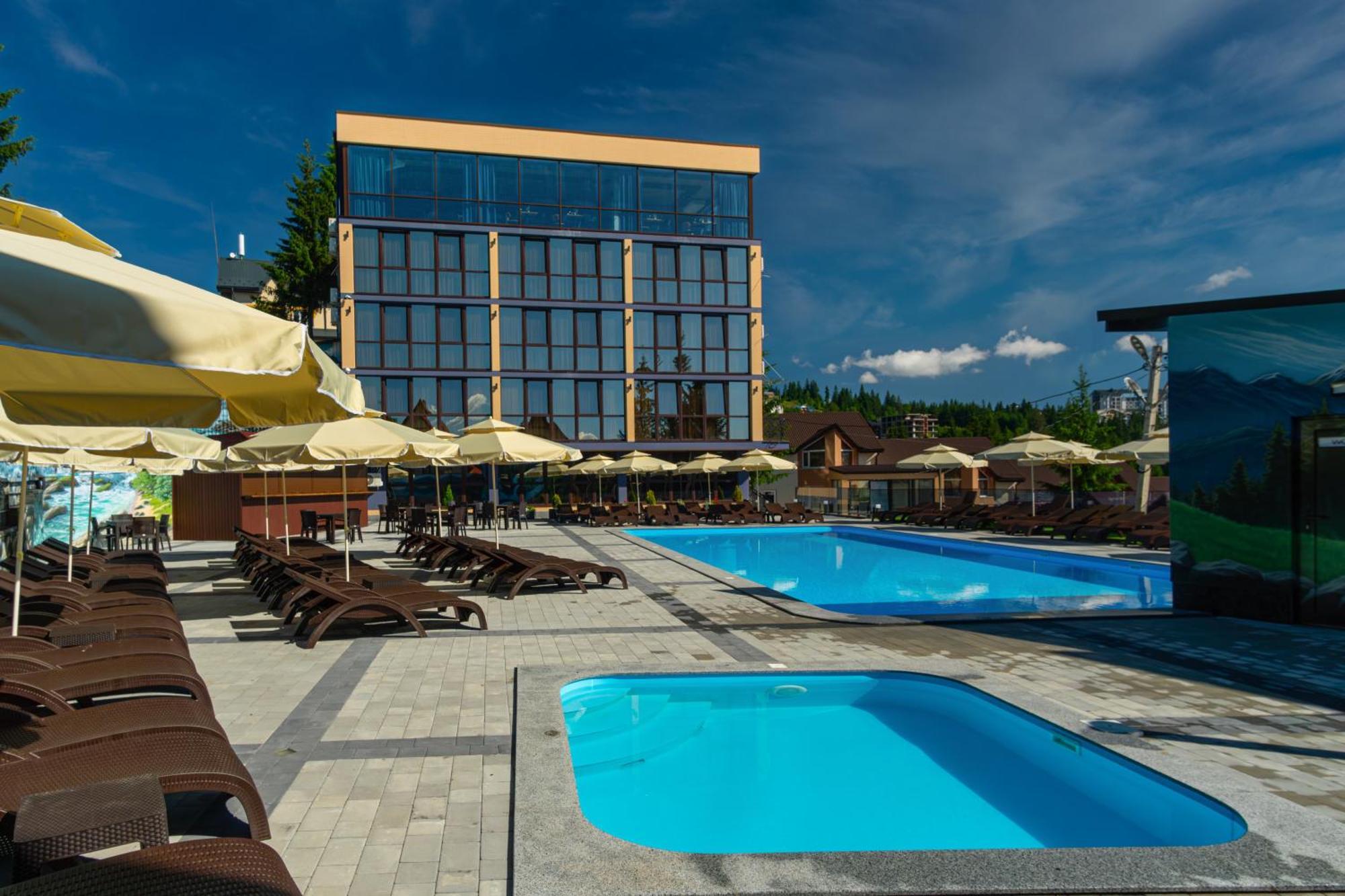 Hotel Summit Yablunytsya Exterior foto