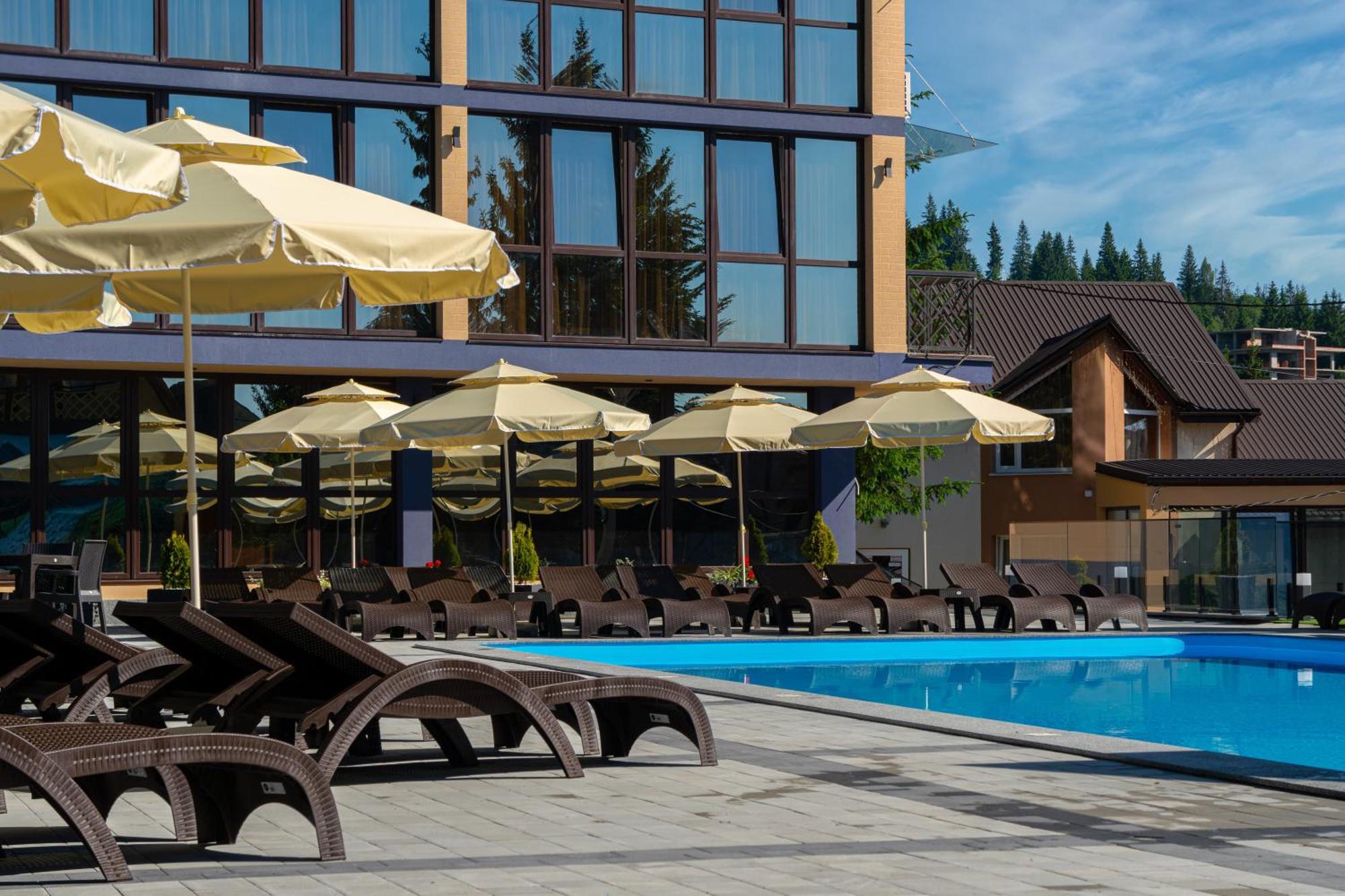 Hotel Summit Yablunytsya Exterior foto