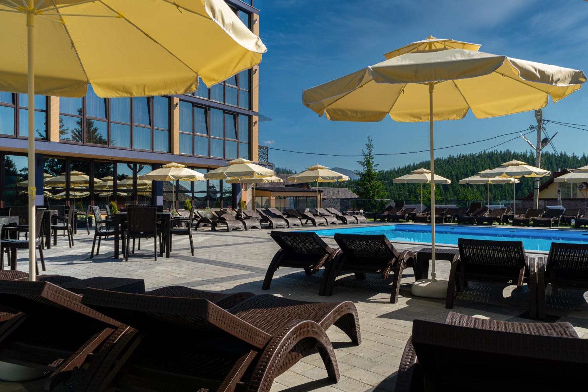 Hotel Summit Yablunytsya Exterior foto