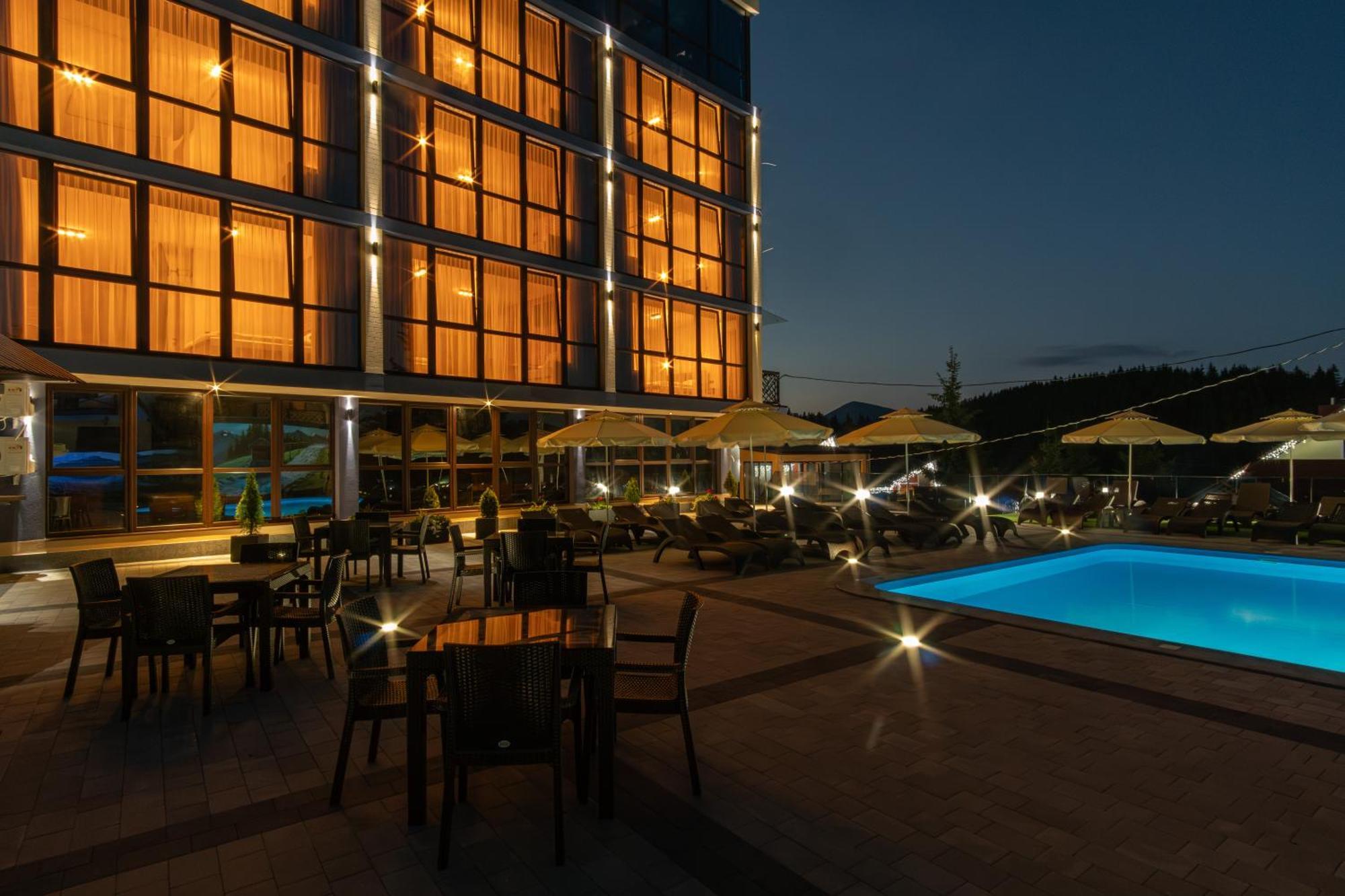 Hotel Summit Yablunytsya Exterior foto
